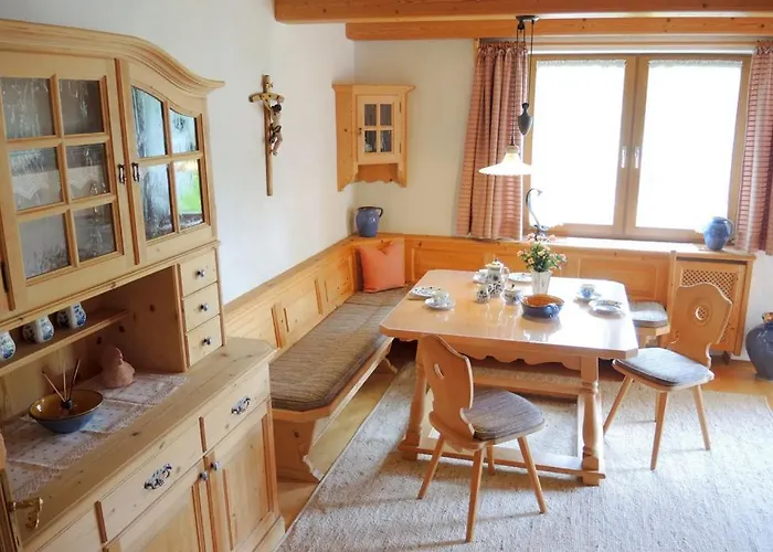 Irmengard Apartment *